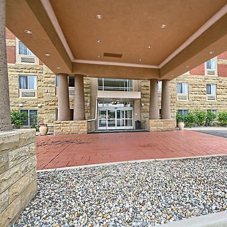 Country Inn & Suites By Radisson, Dearborn, Mi Luaran gambar